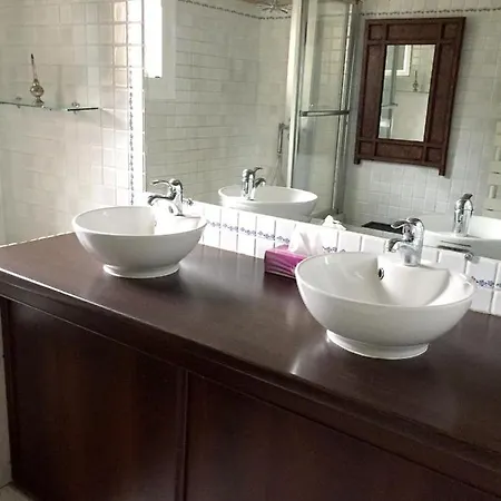 Villa Villa Ensoleillee A Sainte-Maxime Avec Piscine Privee