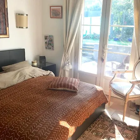 Villa Ensoleillee A Sainte-Maxime Avec Piscine Privee Vila *