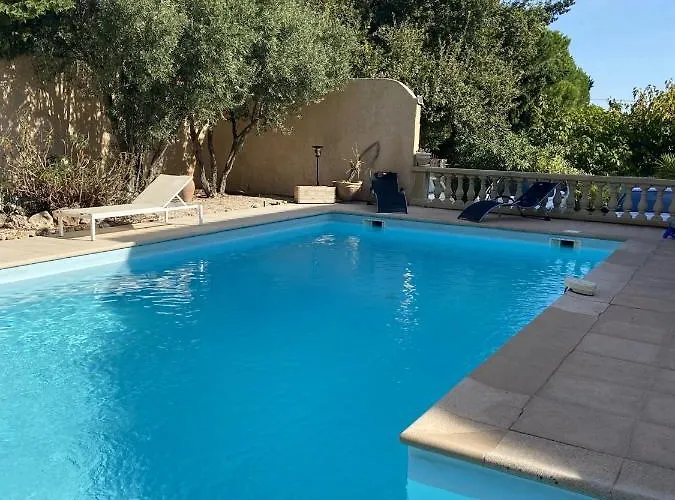 Villa Ensoleillee A Sainte-Maxime Avec Piscine Privee