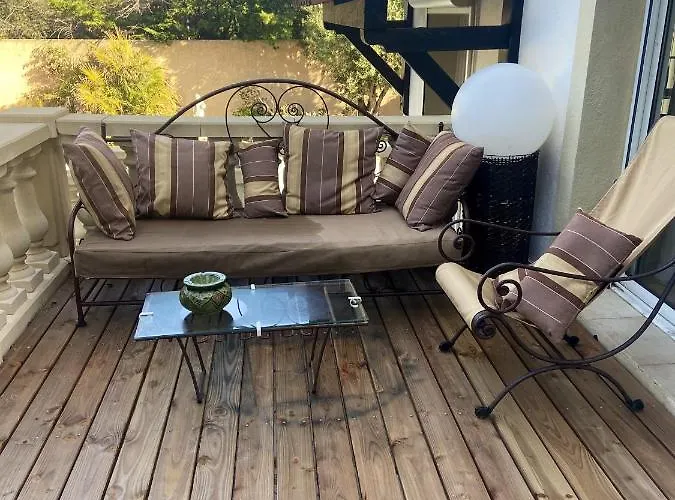 Vila Villa Ensoleillee A Sainte-Maxime Avec Piscine Privee