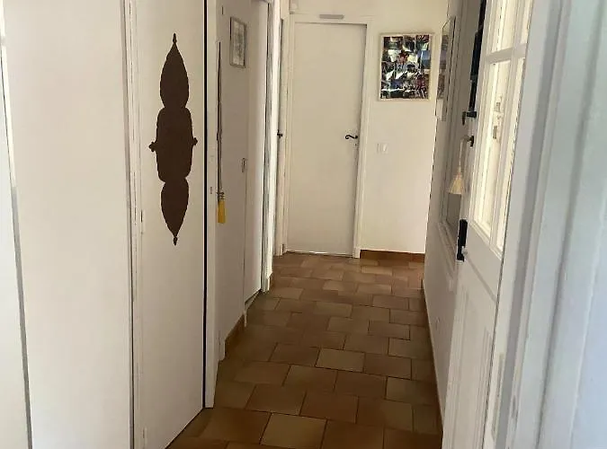 Vila Villa Ensoleillee A Sainte-Maxime Avec Piscine Privee